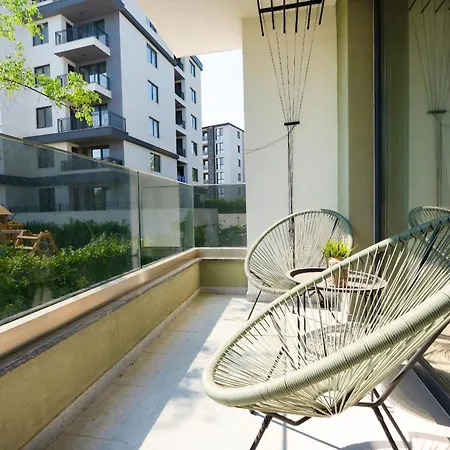 In Complex Elysia Garden Апартаменти