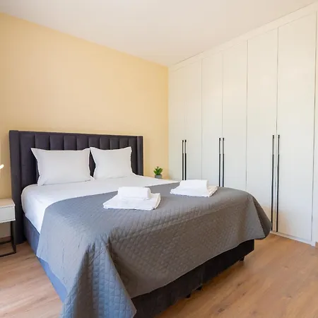 In Complex Elysia Garden Апартаменты Варна
