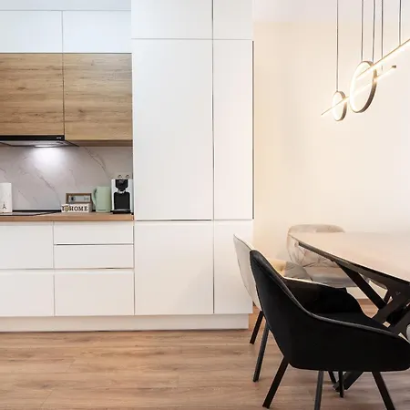 In Complex Elysia Garden Апартаменты Варна
